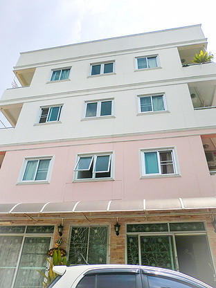 Condo · Wang Thonglang, bangkok — photo 5