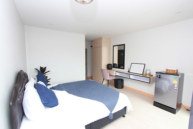 Condo — photo 2