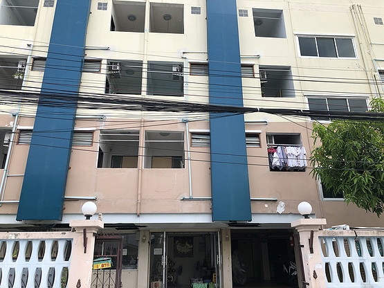 Condo — photo 2