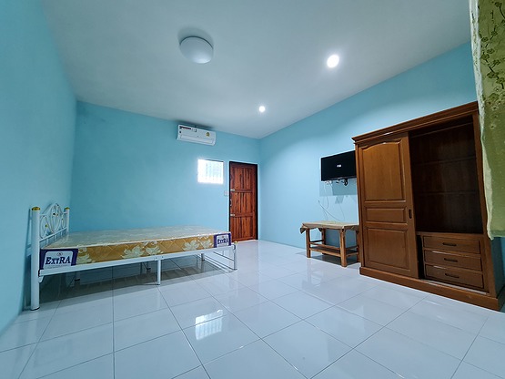 Condo — photo 2