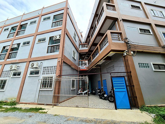 Condo — photo 1