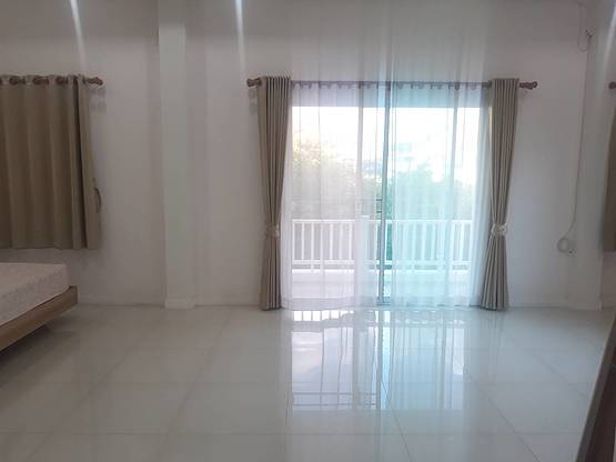 Condo — photo 3