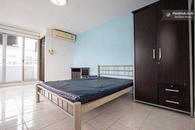 Condo · Wang Thonglang, bangkok — photo 5
