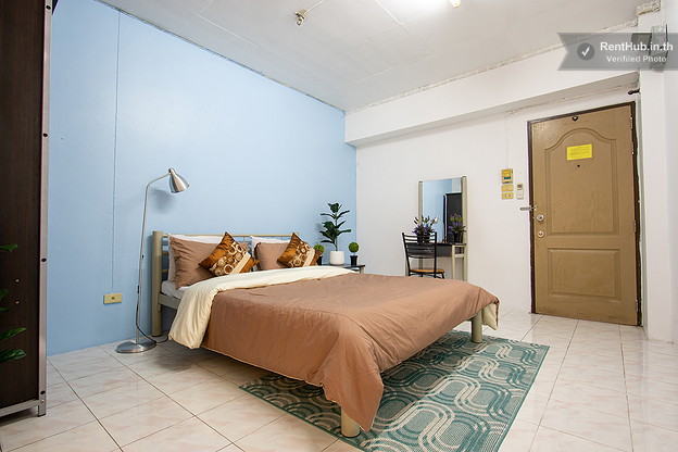 Condo · Wang Thonglang, bangkok — photo 1