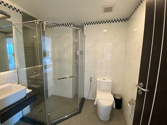 Condo — photo 5