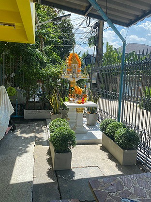 Condo · Wang Thonglang, bangkok — photo 3