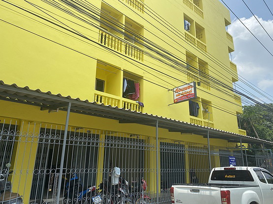 Condo · Wang Thonglang, bangkok — photo 1