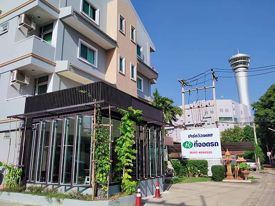 Condo — photo 2