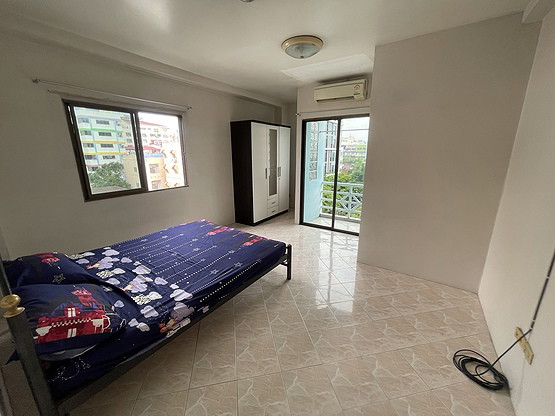Condo · bangkok — photo 1