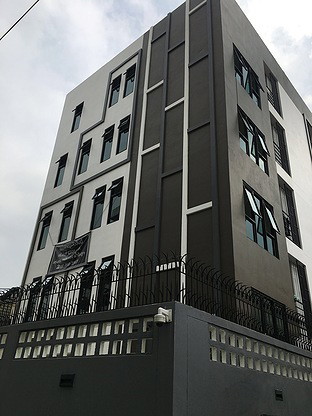 Condo · Thon Buri, bangkok — photo 1