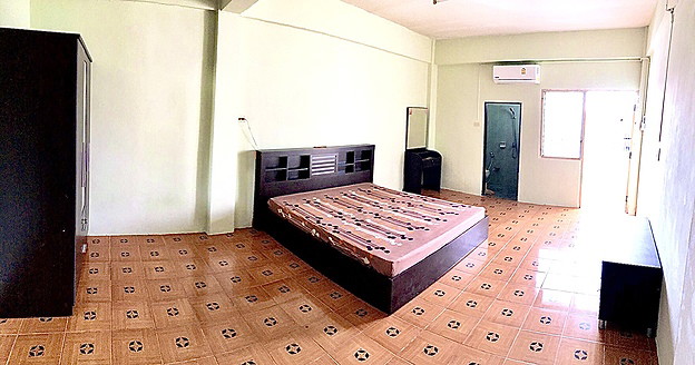 Condo · Bangkok Noi, bangkok — photo 1