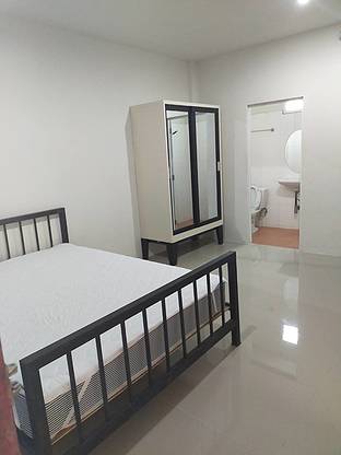 MB wealthy home — photo 5