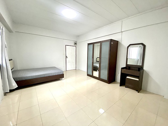 Condo · Watthana, bangkok — photo 2