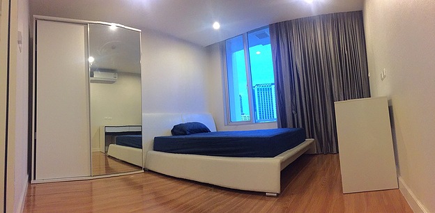 Condo · Pathum Wan, bangkok — photo 2