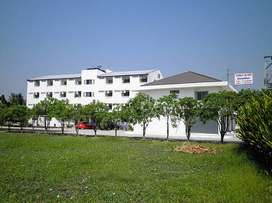 Condo · Bang Yai — photo 1
