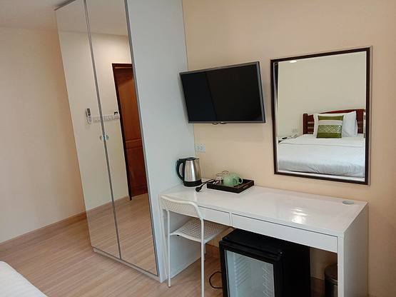 Condo · Khlong Toei, bangkok — photo 1