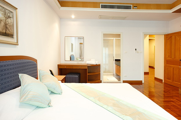 Condo · Watthana, bangkok — photo 5