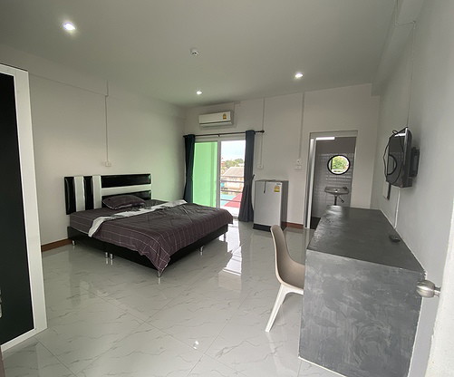 Condo — photo 3
