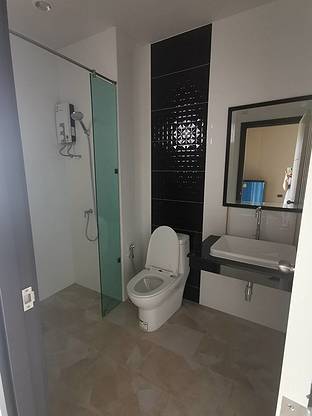 Condo — photo 2