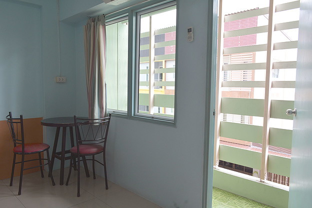 Condo — photo 3