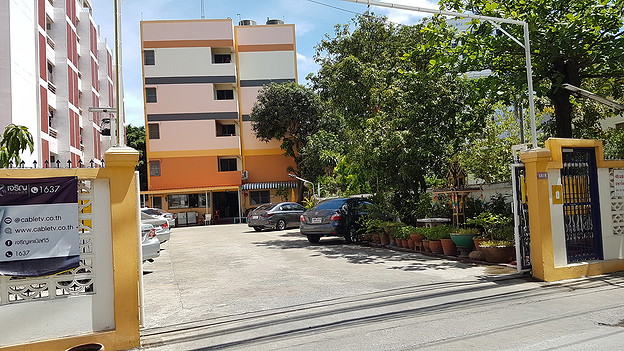 Condo · Huai Khwang, bangkok — photo 5