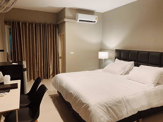 Condo — photo 2