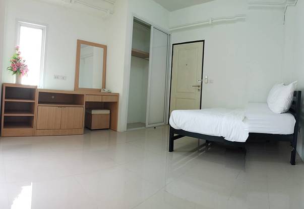 Condo · Thon Buri, bangkok — photo 4
