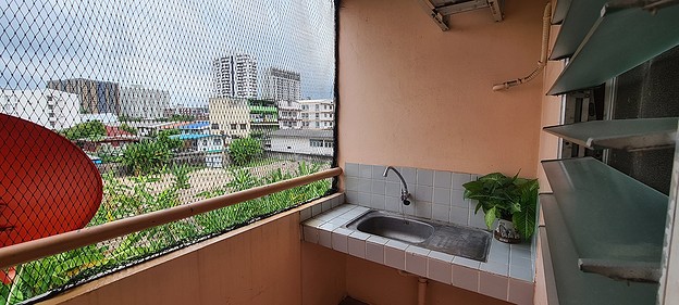 Condo · bangkok — photo 4