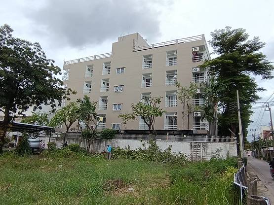 Condo · Phra Khanong, bangkok — photo 2