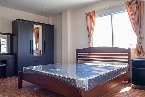 Condo · Mueang Chon Buri, chon_buri — photo 2