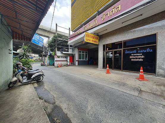Condo · bangkok — photo 4