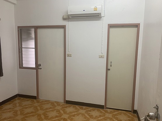 Condo · Wang Thonglang, bangkok — photo 4