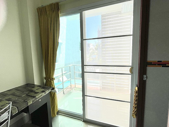Condo — photo 3