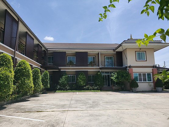 Condo · chon_buri