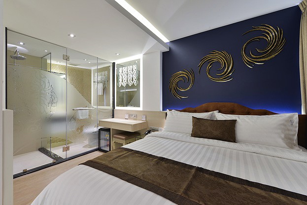 Condo · Watthana, bangkok — photo 2