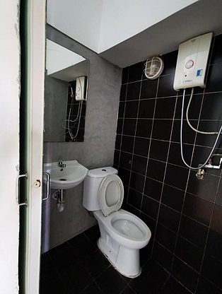 Condo · Bang Rak, bangkok — photo 2