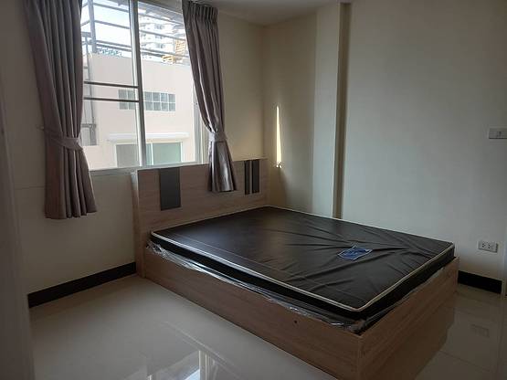 Condo · Sathon, bangkok — photo 1