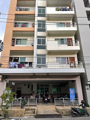 Condo — photo 2