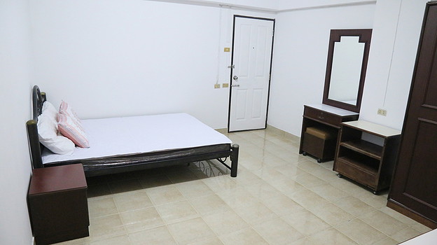 Condo · Bang Kapi, bangkok — photo 3