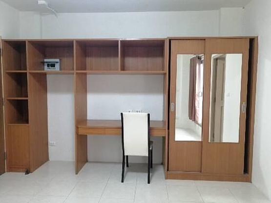 Condo · bangkok — photo 3