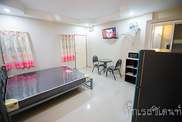 Condo — photo 2