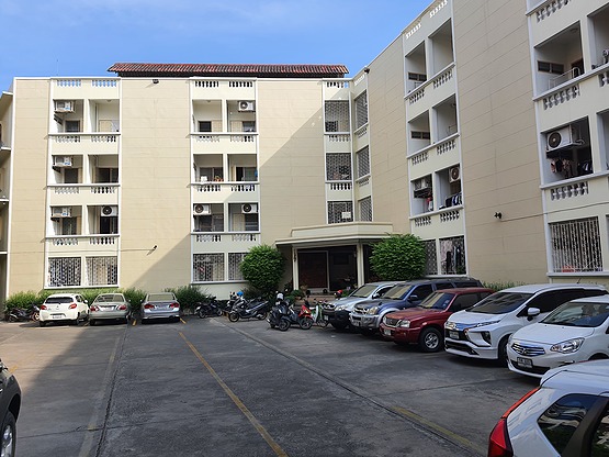 Condo · Bang Na, bangkok — photo 3