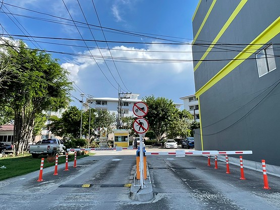 Condo · chon_buri — photo 4