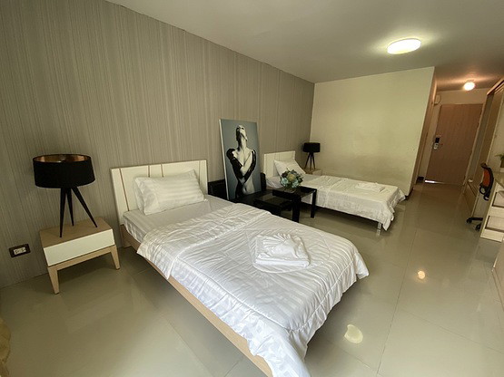 LETTER PARK APARTMENT — photo 4