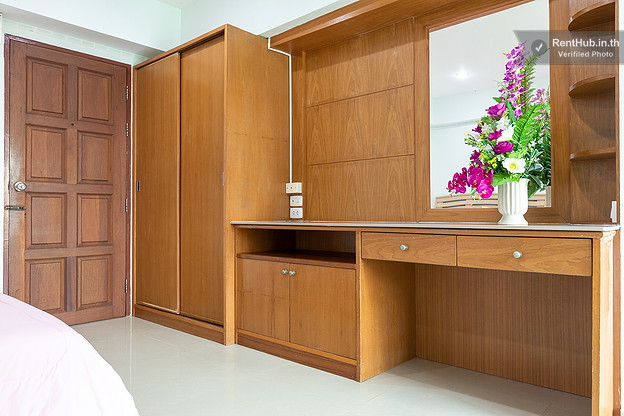 Condo · Huai Khwang, bangkok — photo 2