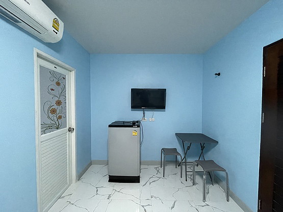 Condo — photo 3