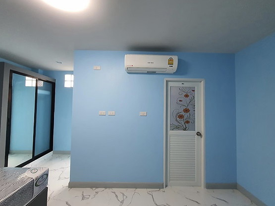 Condo — photo 2