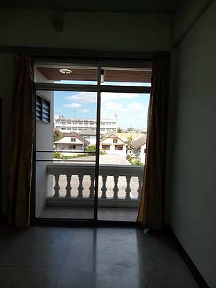 Condo · Khan Na Yao, bangkok — photo 2