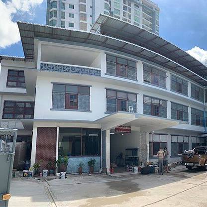 Condo · Thon Buri, bangkok — photo 1