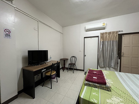 Condo · Bang Kapi, bangkok — photo 2
